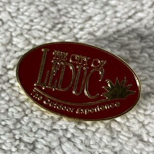 5/$35 Vintage City Of Leduc The Outdoor Experience Enamel  Souvenir Pin